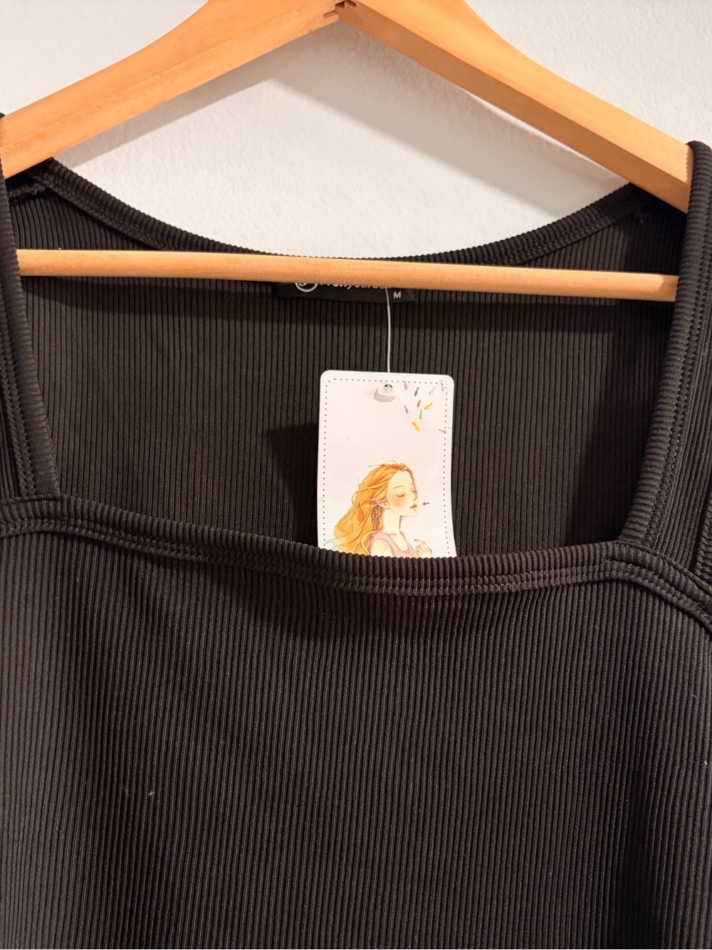 Square-Neck Ribbed Black Crop Top - Picture 3 of 5